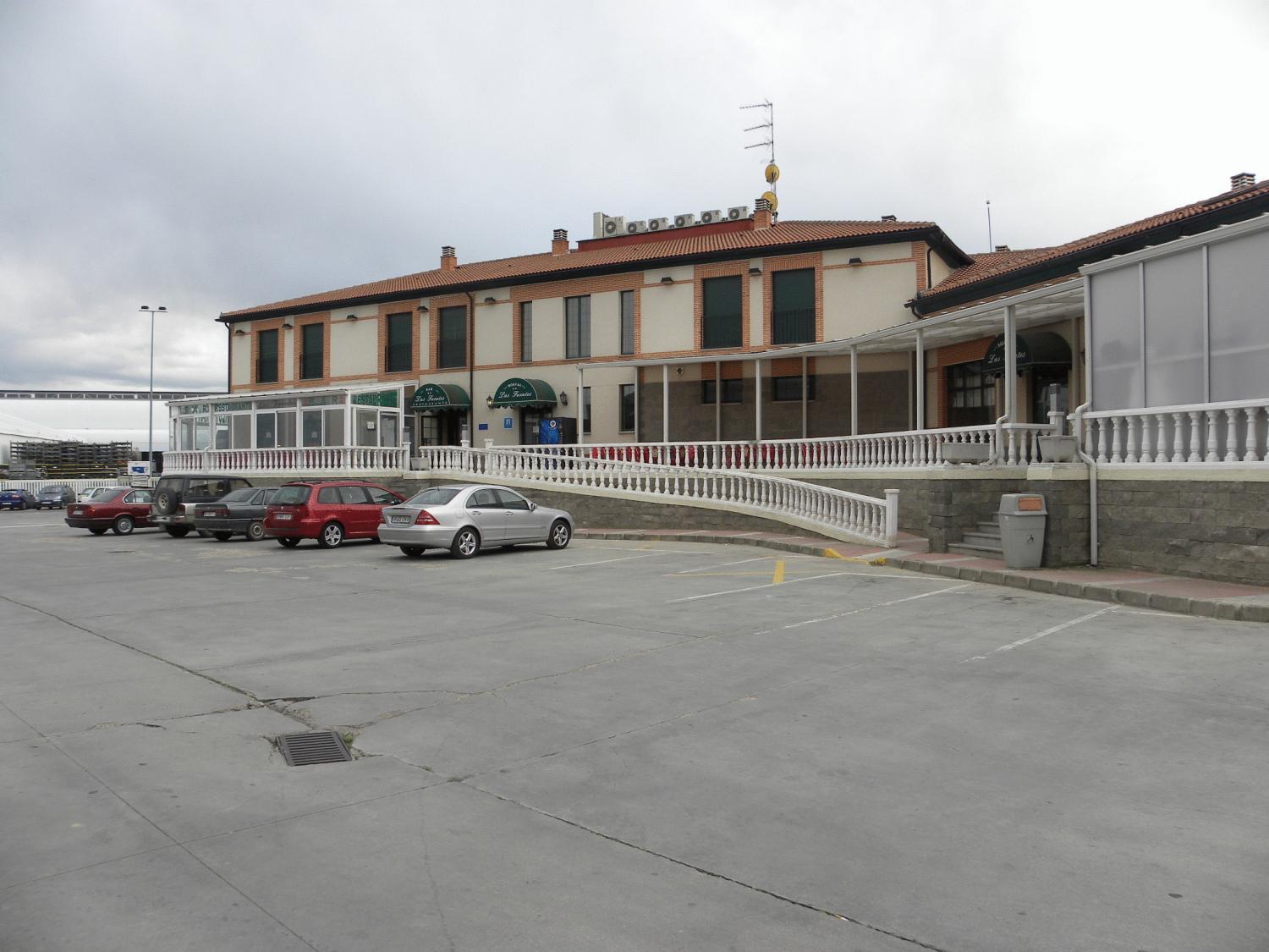 Hostal Las Fuentes Arevalo Exterior photo
